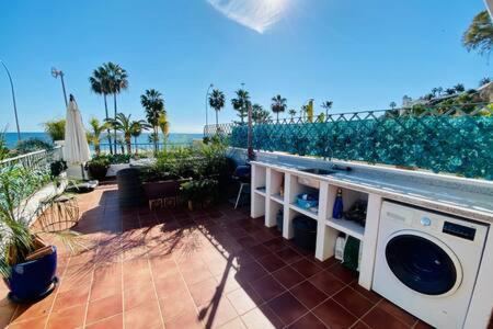 Apartamento En Primera Linea De Playa Nerja Eksteriør bilde